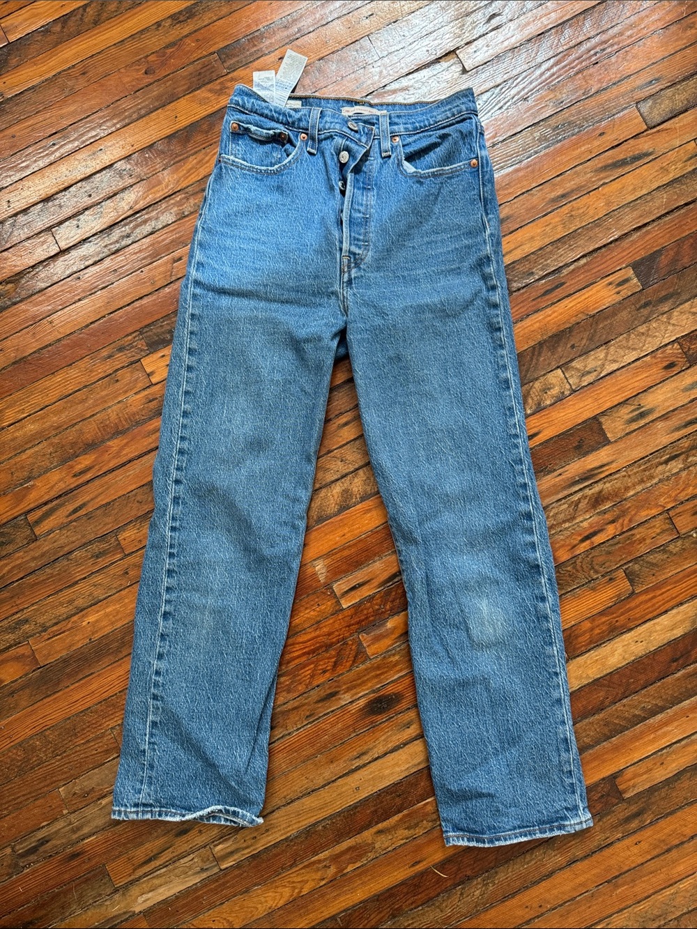 Levi’s Ribcage Straight Ankle Jeans 26